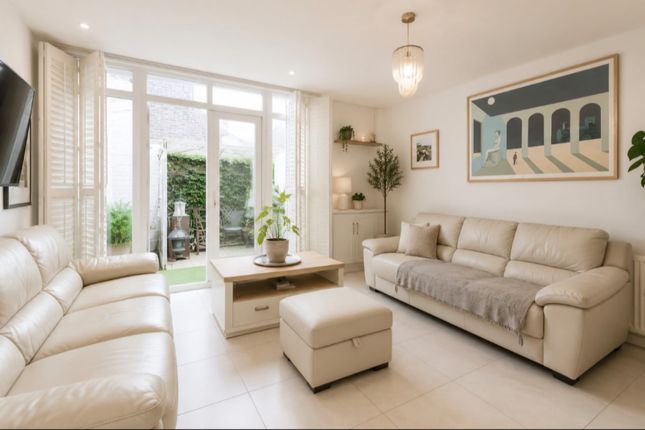 34, Delawyk Crescent, London photo 3