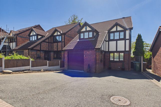26, SHERINGHAM DRIVE, HYDE photo 2