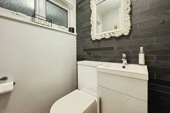 6, Moorside, High Wycombe photo 4