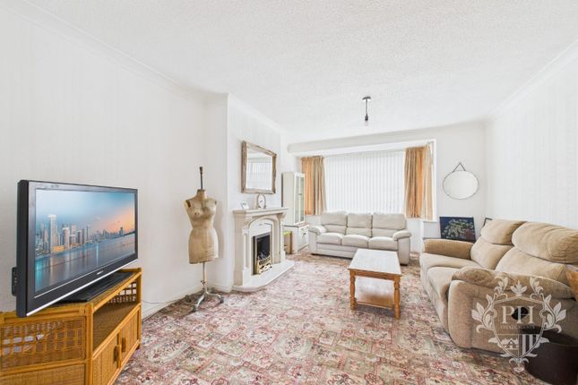 14, Heather Drive, Middlesbrough photo 3