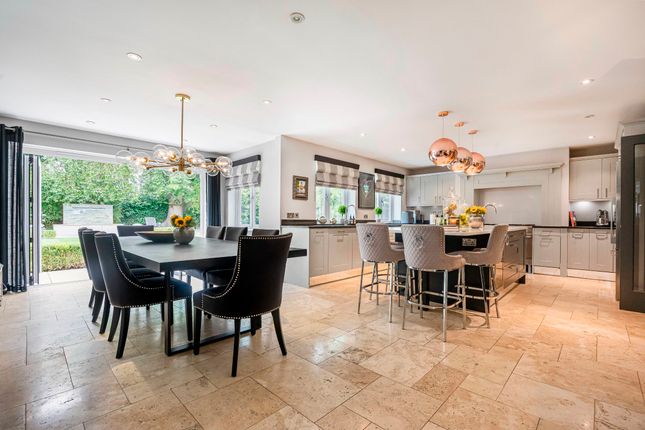 3 Buckhurst Grove, Wokingham photo 4