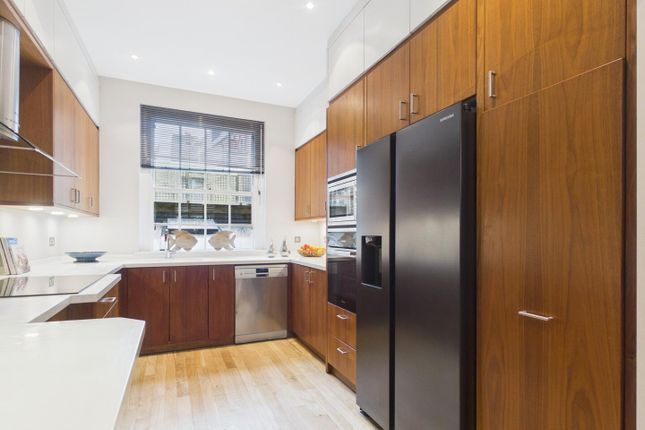 27, Sydney Street, London photo 4