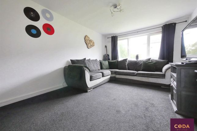 18, Parkview Court, Glasgow photo 3