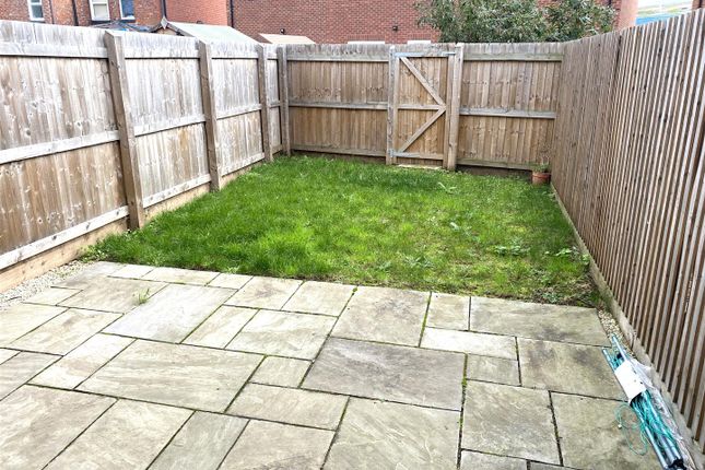4, Foxglove Close, Stourport-On-Severn photo 2