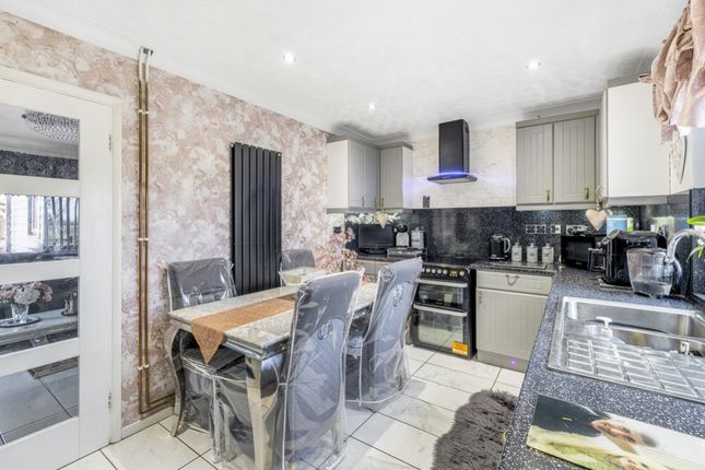 3, Newlands Road, Spalding photo 3