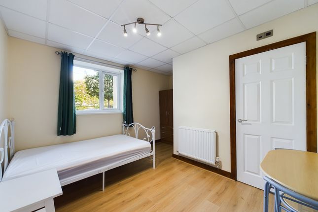 Thumbnail Room to rent in Anchor House, Anlaby Road