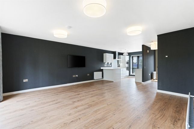 22, Elm Drive, Perth and Kinross photo 3