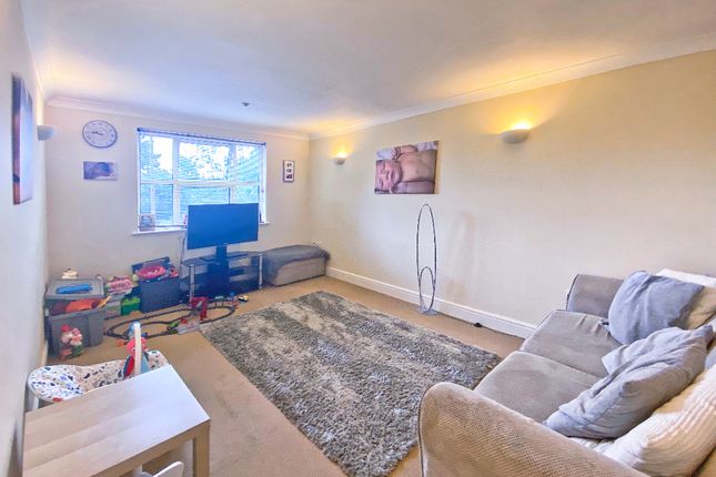12, Fisher Lane, Hampshire photo 3