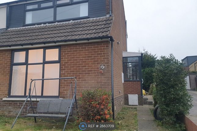 3-bed house on Heather Grove, Bradford, £1,000/mo