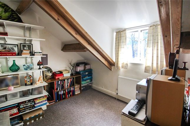 314, Skipton Road, Keighley photo 4