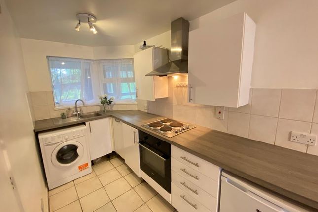 24 Star Point, Downs Road, Bedfordshire photo 2