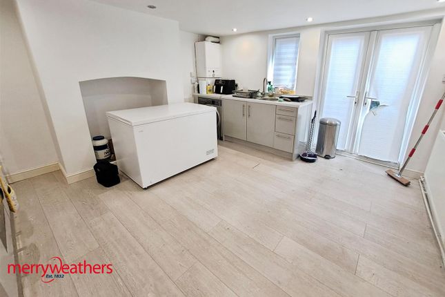 13, Fitzwilliam Street, Barnsley photo 2