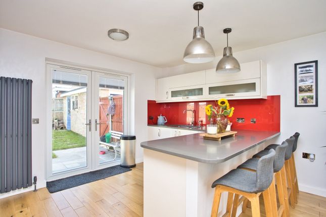 10, Guilford Avenue, Dover photo 4