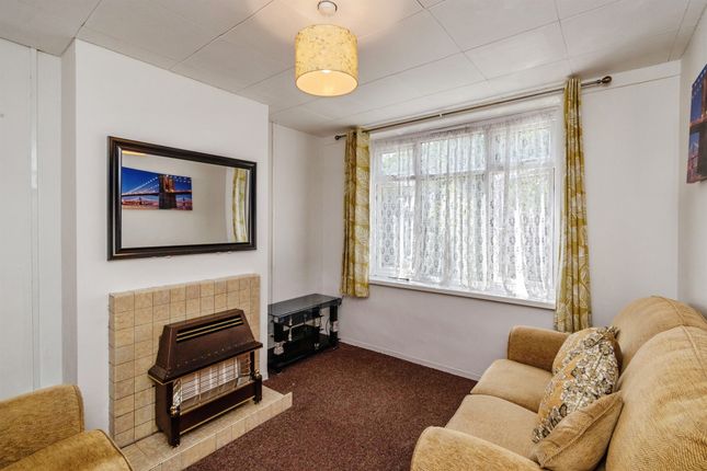 3, Devon Road, Wednesbury photo 2