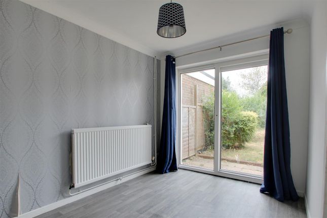 6, Ferndale Walk, Littlehampton photo 4