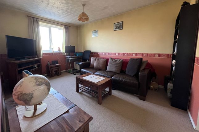 Flat 11/Saffron Court, Yarrow Way, Southampton photo 2