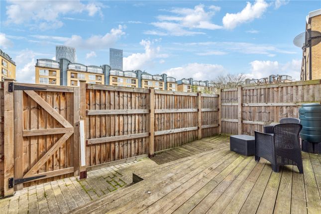 End terrace house for sale in Dockside Terrace, London