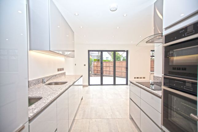 4-bed flat on Flat 3, St Georges Road, Temple Fortune, £800,000