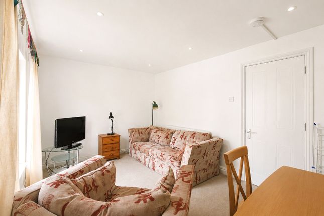 Flat 3, 4, Ashgrove Road, Bristol photo 4