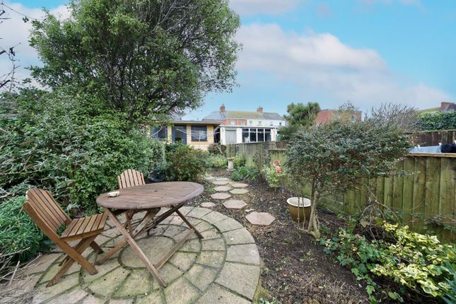 14,, Parkmead Road, Weymouth photo 2