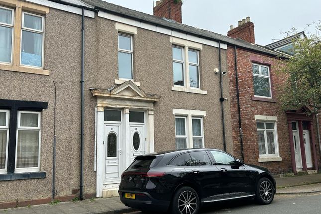Thumbnail Flat to rent in Marshall Wallis Rd, South Shields