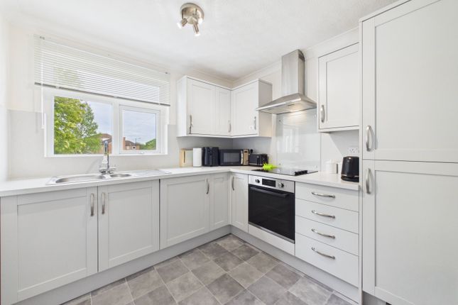 219, Totley Brook Road, Sheffield photo 4