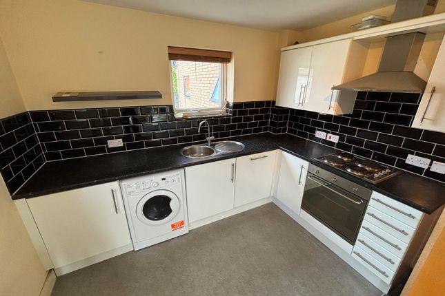 Apartment, 6,, Axis, Beverley photo 3