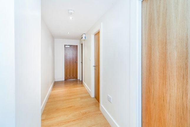 Flat to rent in Cardigan Road, Leeds