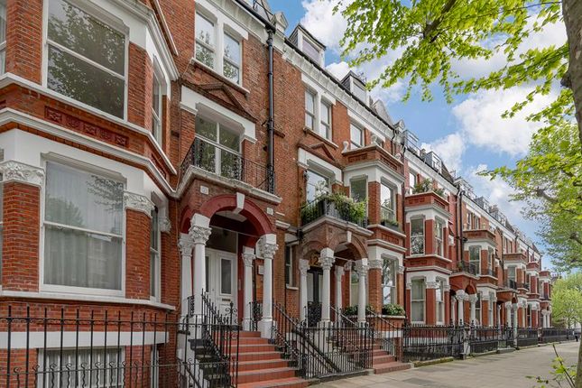 3-bed flat on 121 (Flat 1), Sutherland Avenue, London, £1,400,000