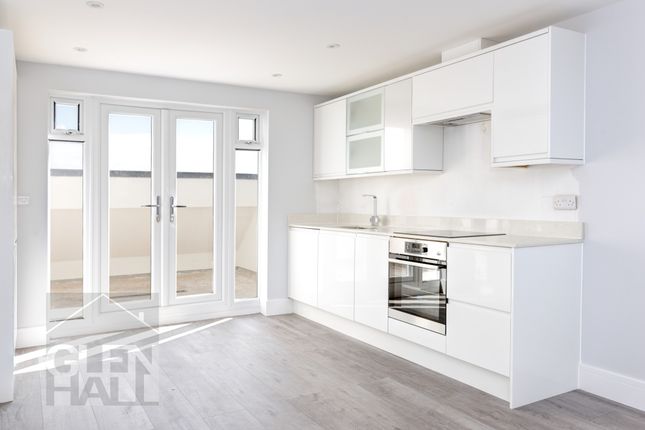 Flat for sale in Station Road, New Southgate, London