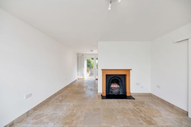 27 Dixies Close, Baldock photo 3