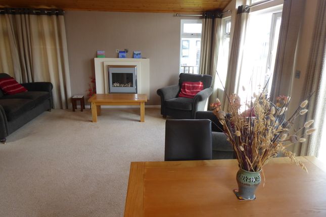3 The Glade, Wickham Court, Southwick Road, North Boarhunt, Fareham photo 5