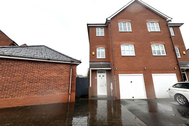 Thumbnail Property to rent in Abbey Park Way, Weston, Crewe