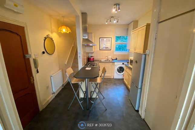 Flat  Milton Road, Highgate London, London photo 5