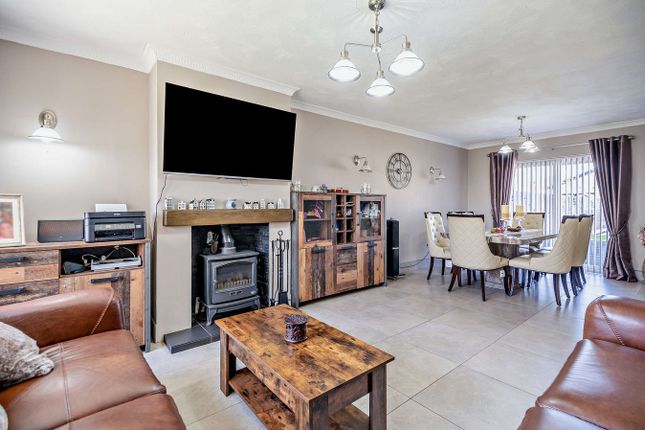 15, Berwyn Crescent, Rhyl photo 3