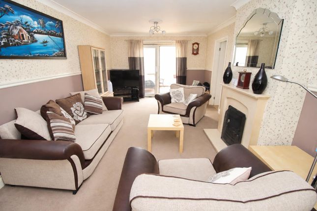 67, Abbotsweld, Harlow photo 4