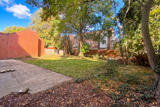 Flat 4 10,, Aldrington Road, London photo 4