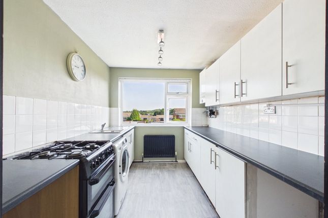 11, Nailsworth Close, Worcestershire photo 3