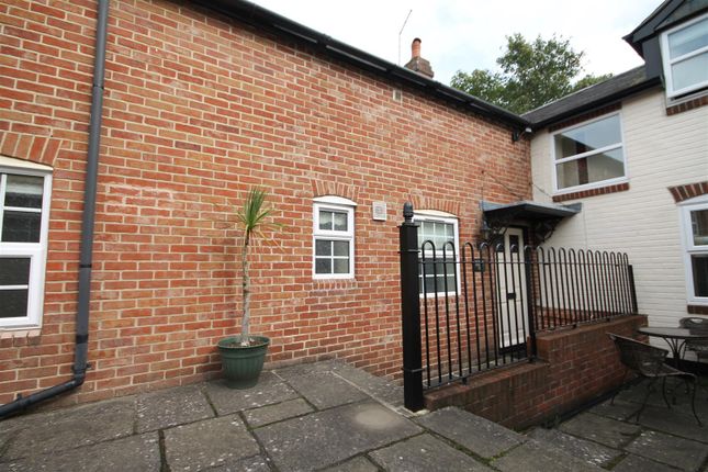 Thumbnail Detached house to rent in West Street, Titchfield, Fareham, Hampshire
