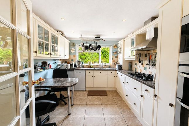 4, Cranleigh Close, Bexhill on Sea photo 3