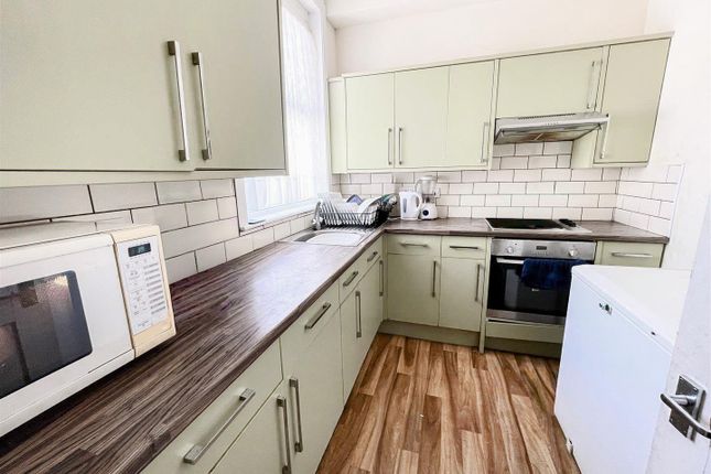 Upper Maisonette, 2, Alexandra Road, St. Leonards-On-Sea photo 2