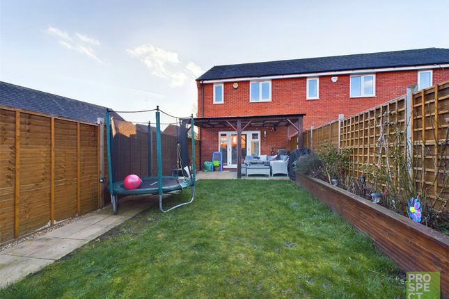 End terrace house for sale in Maybank, Shinfield, Reading, Berkshire