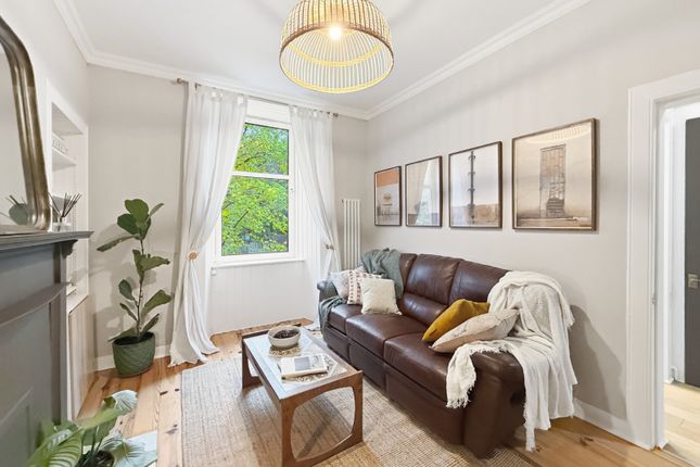 4 (1F2) Canonmills, Edinburgh photo 3