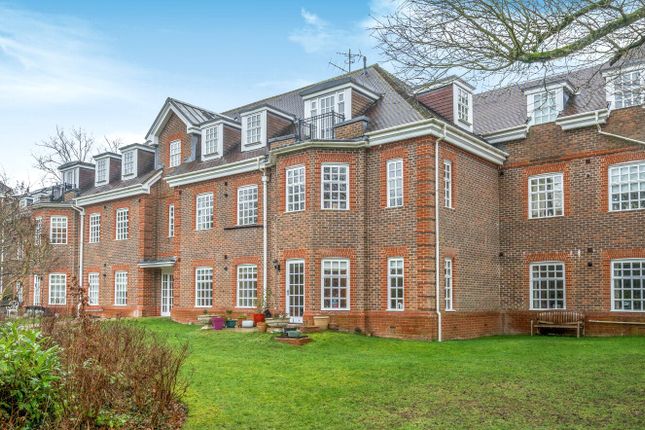 2-bed house on 4,, Ravens Court, Castle Village, Hertfordshire, £550,000