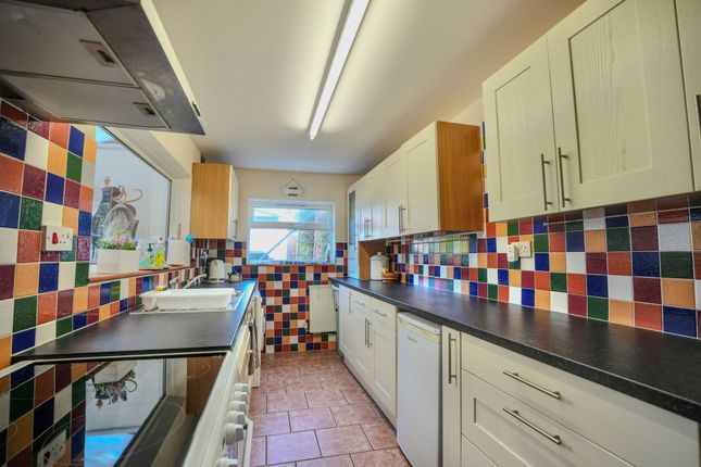 68 Central Road, Cromer photo 4