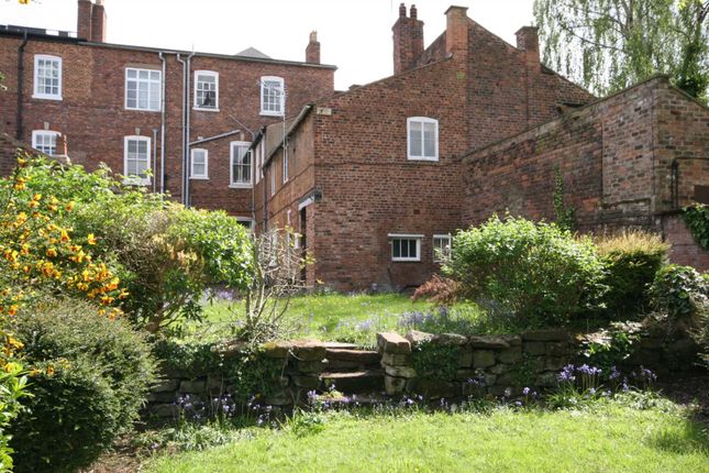 2 bed cottage to rent in Abbey Square, Chester CH1