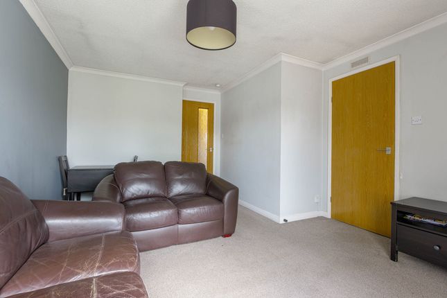 83, Springfield Park, Johnstone photo 4