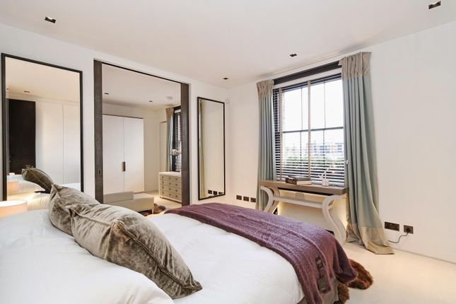 5, 35 Cadogan Square, London photo 4