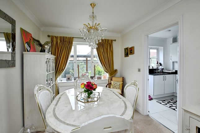 1, Netherwood Close, West Sussex photo 4