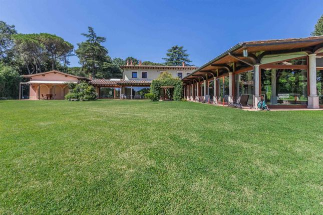 Villa for sale in Olgiata, Rome City, Rome, Lazio, Italy